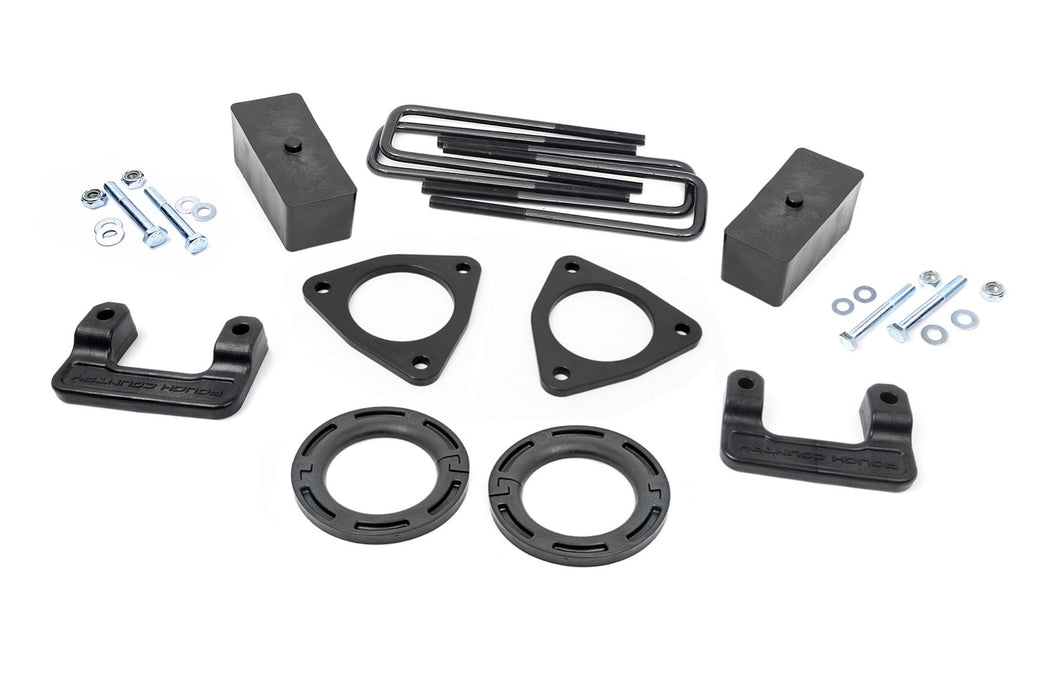 Rough Country 2.5 Inch Leveling Kit - Stamped Steel | Chevy/GMC Sierra 1500 (16-18)/Silverado 1500 (07-18)