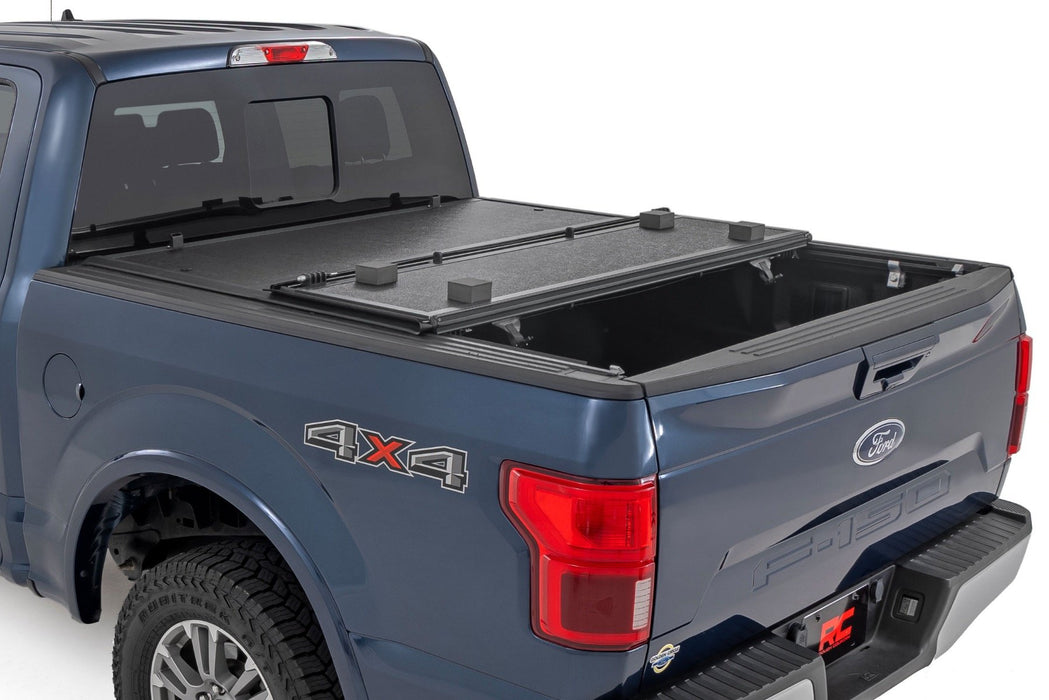 Hard Low Profile Bed Cover - 5'7 inch Bed - Ford F-150 (15-20)/Raptor (17-20)