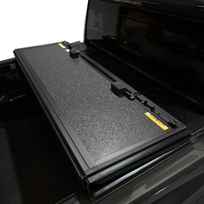Westin Hard Tri-Fold Tonneau Cover | Toyota Tacoma (2024-2026) | P/N 19-42785, view 20