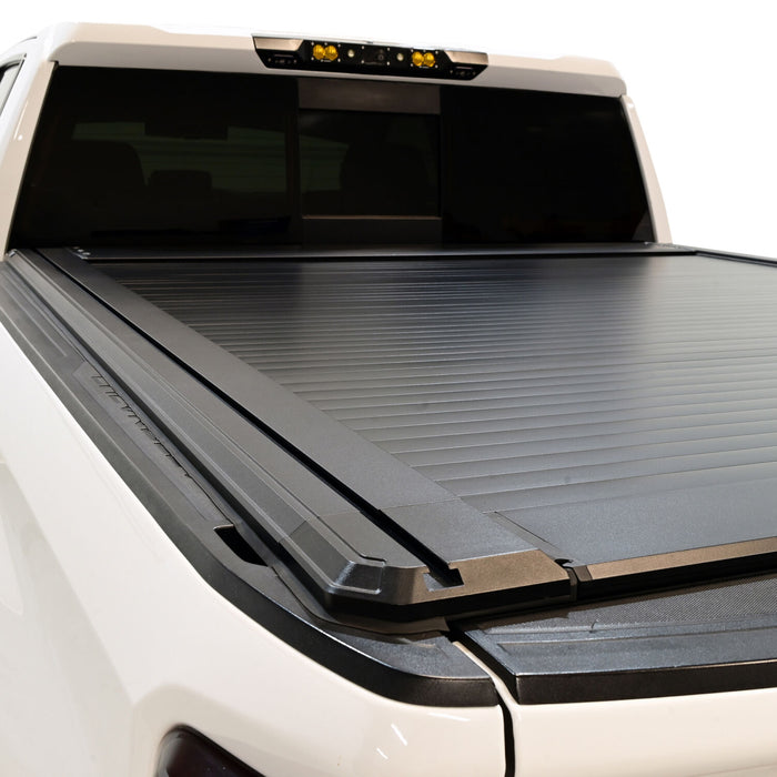 Westin Manual Retractable Tonneau Cover | Chevy Silverado 1500 (2019-2026)/GMC Sierra 1500 (2019-2026) | P/N 19-64735, view 12