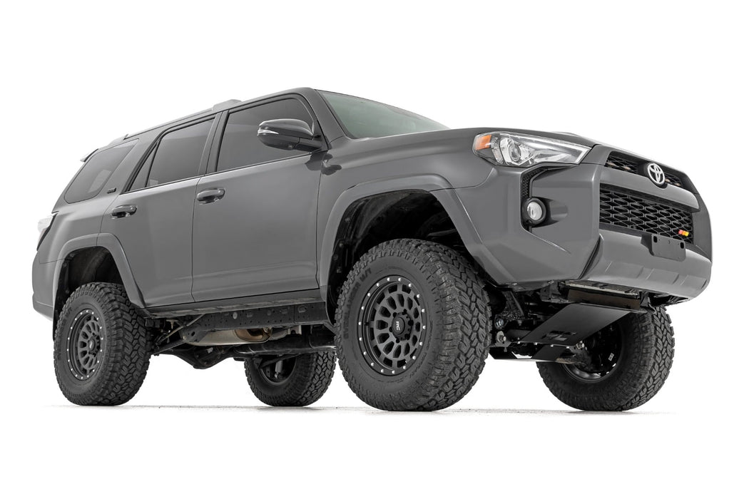 Rough Country 4.5 Inch Lift Kit - M1 Struts/M1 | Toyota 4Runner 2WD/4WD (15-20)