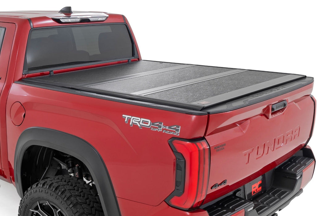 Hard Low Profile Bed Cover - 5'7 inch Bed - Cargo Mgmt - Toyota Tundra (22-25)