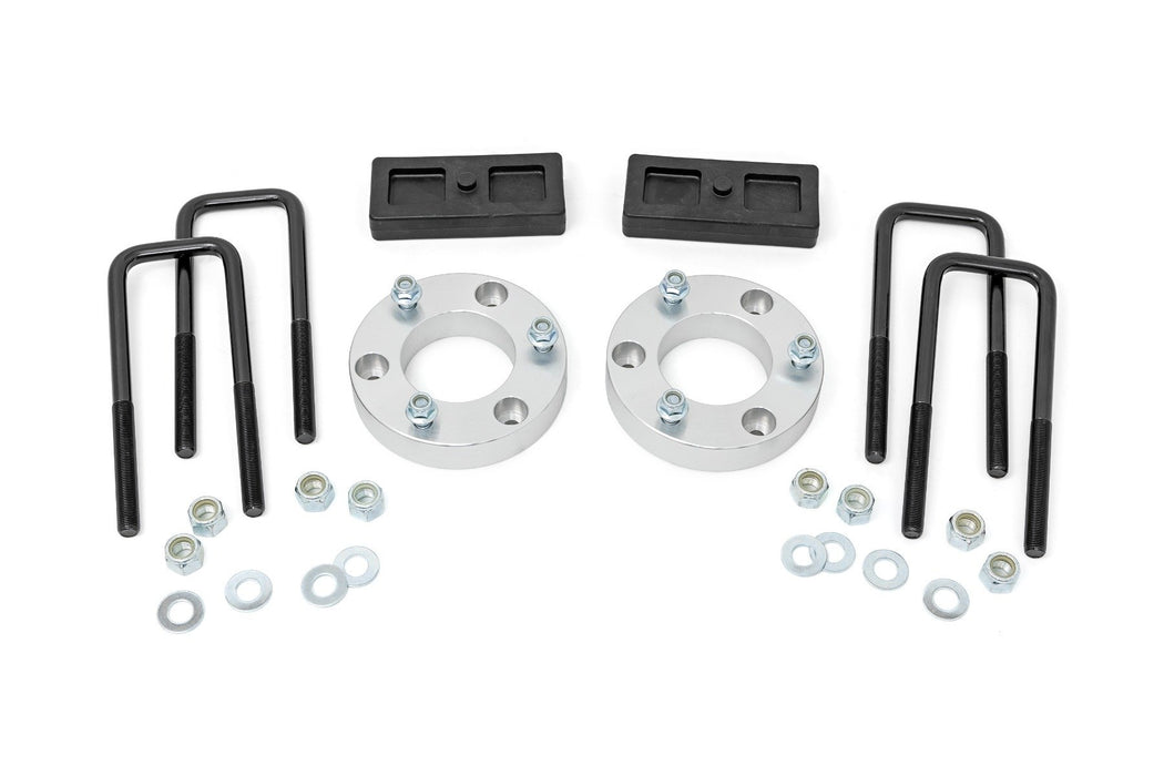 Rough Country 2 Inch Leveling Kit | Nissan Titan 4WD (2022-2024)
