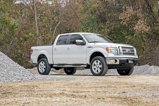 Rough Country 2 Inch Lift Kit, N3 Struts/N3, Ford F-150 4WD (2009-2013), view 2