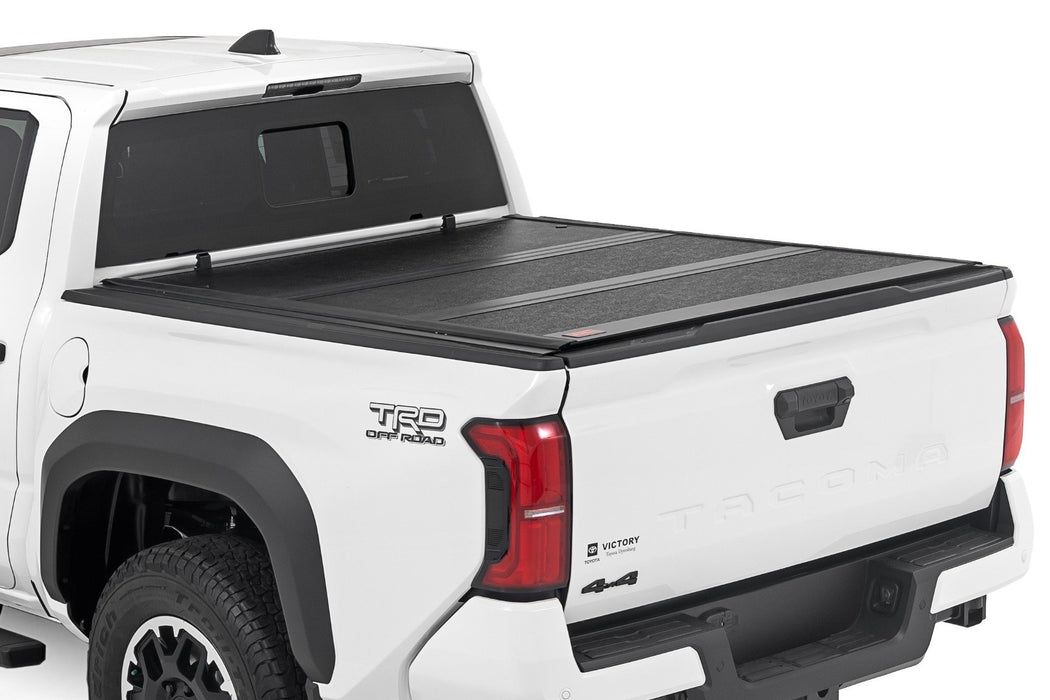 Rough Country Hard Low Profile Bed Cover - 6' Bed | Toyota Tacoma 2WD/4WD (2024-2026)