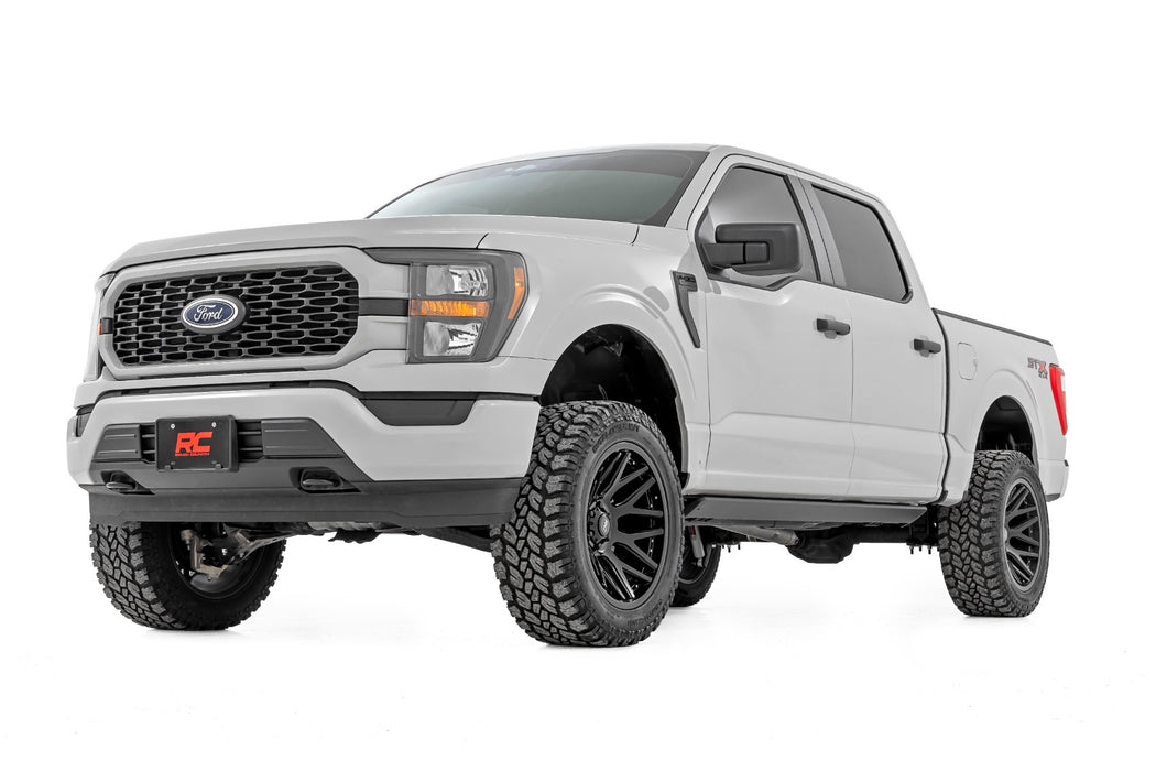 Rough Country 4 inch Lift Kit - Forged UCA - M1/M1 - No Cut | Ford F-150 4WD (2021-2024)