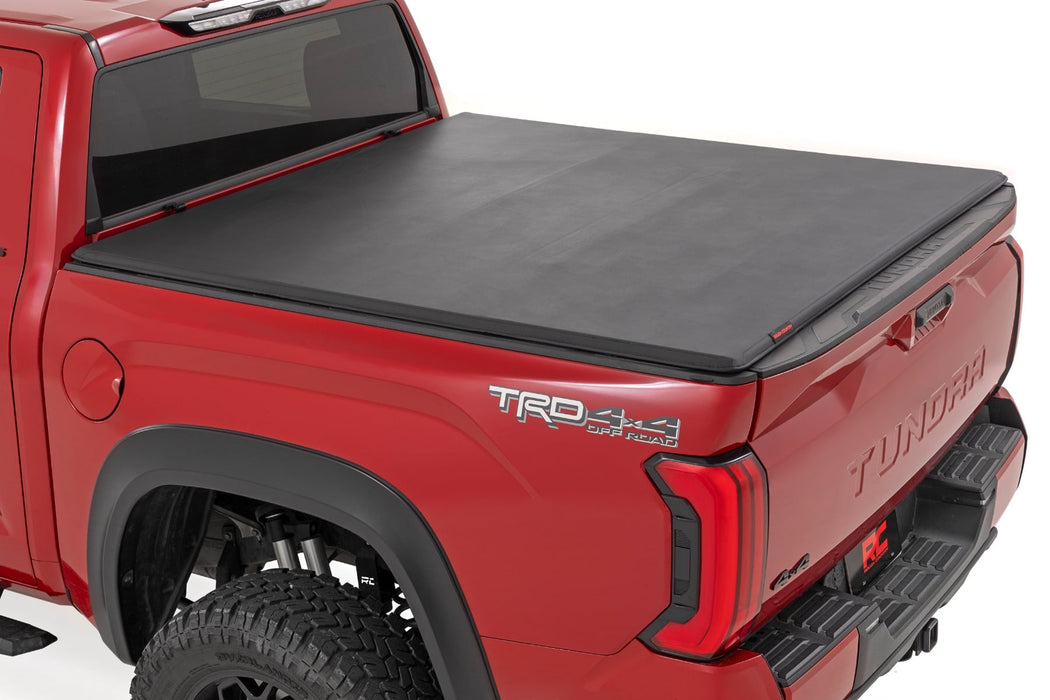 Rough Country Soft Tri-Fold Bed Cover - 5'7" Bed - with and w/o OE Rail | Toyota Tundra (22-26)