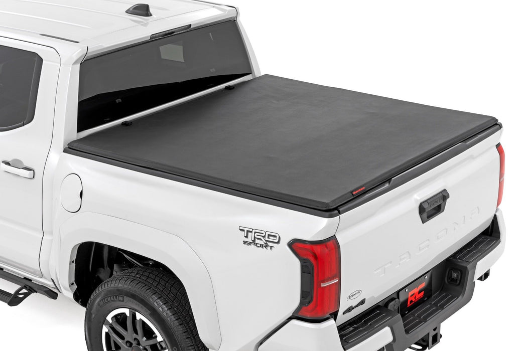 Rough Country Soft Tri-Fold Bed Cover - 5' Bed - Dbl Cab | Toyota Tacoma 2WD/4WD (24-25)