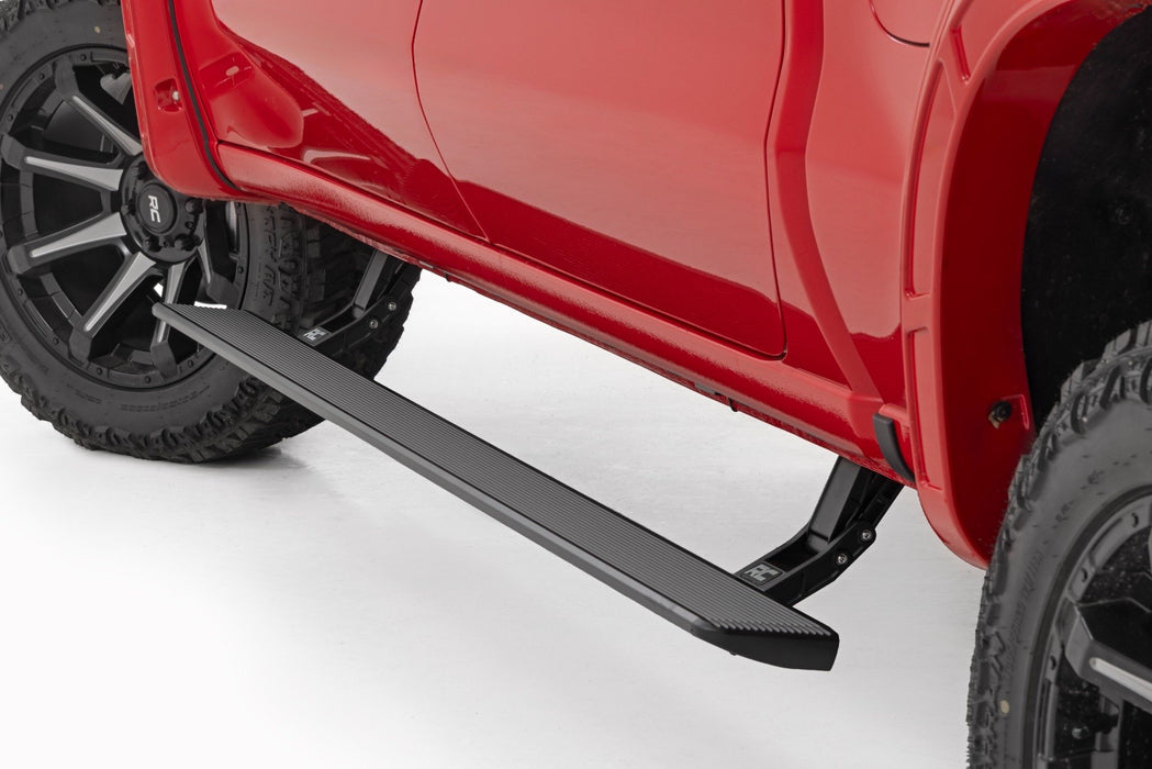 Rough Country Power Running Boards - HT-Series - Crew Cab | Chevy/GMC 1500/2500HD/3500HD (19-26)