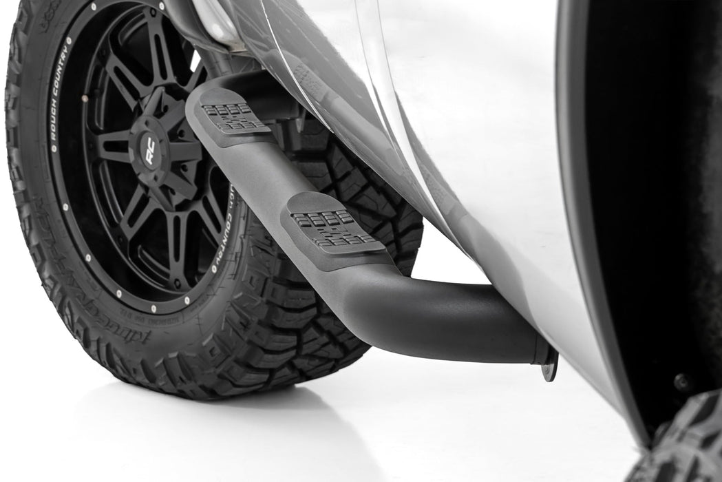 Rough Country Nerf Steps, 3-Inch Tube, Crew Cab, Ford F-250/F-350 Super Duty (1999-2016)