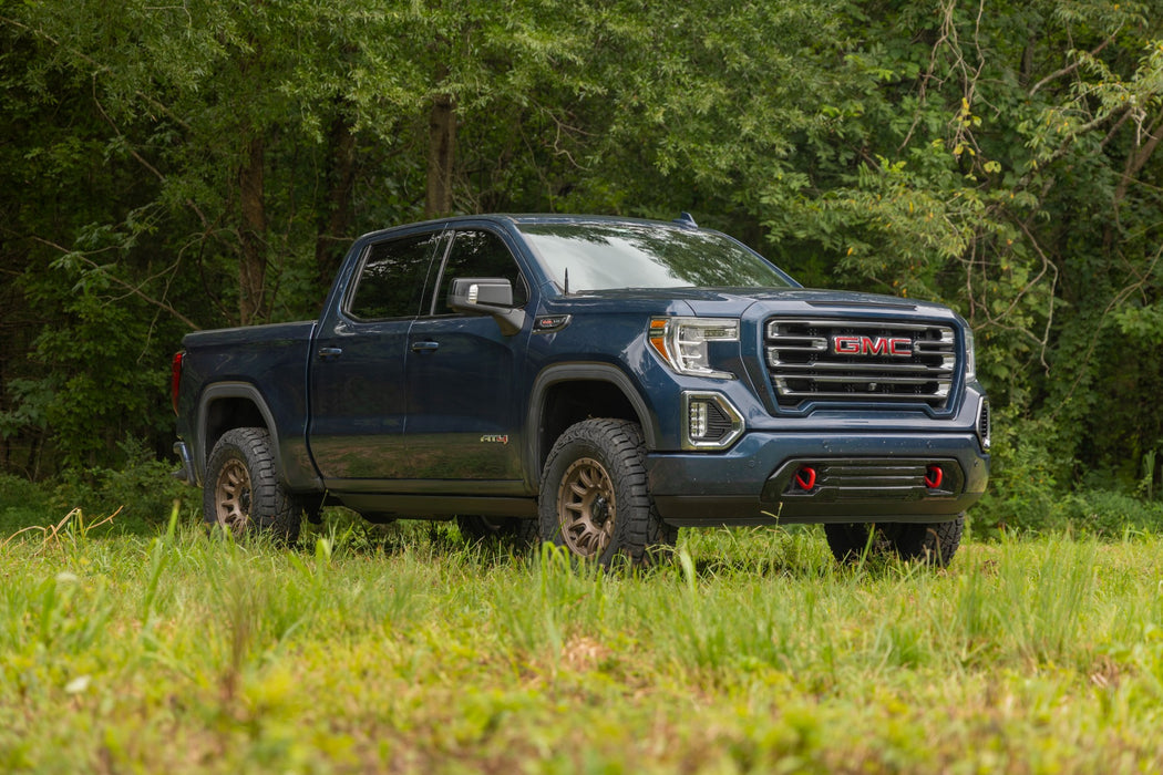 Rough Country 3.5 Inch Lift Kit, Mono Leaf Rear, GMC Sierra 1500 2WD/4WD (2019-2025 & Classic), view 3