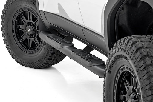 Rough Country Oval Nerf Steps, Black, Toyota Land Cruiser 4WD (2024-2025)