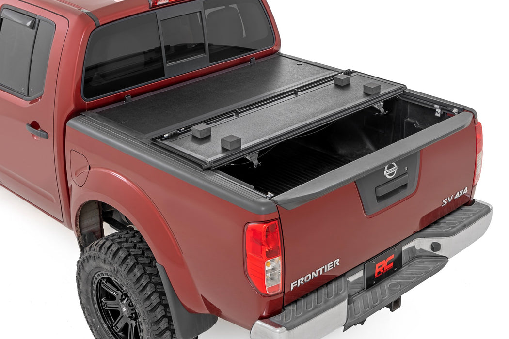 Rough Country Hard Low Profile Bed Cover - 5' Bed - Cargo Mgmt | Nissan Frontier (05-21)