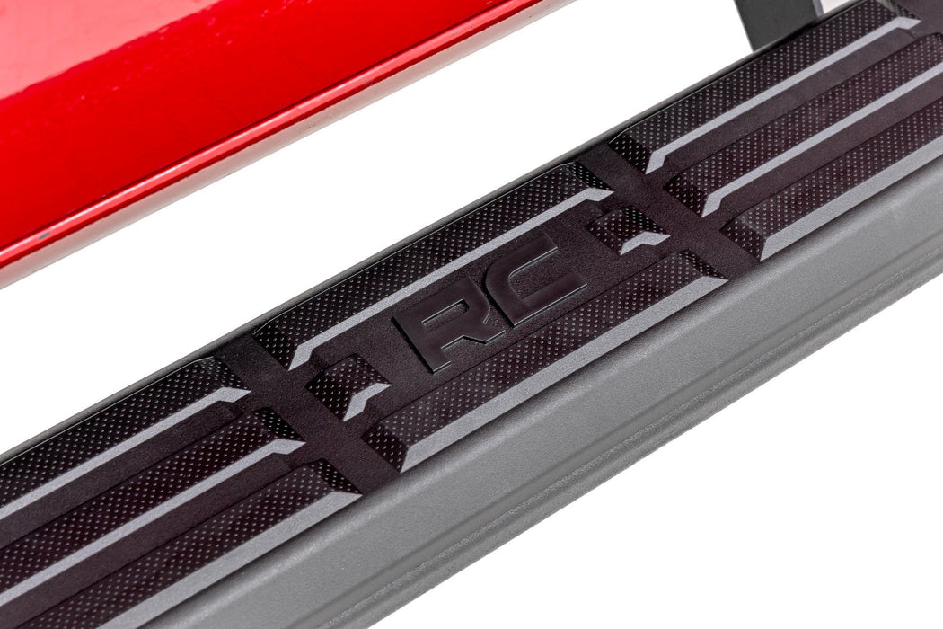 Rough Country TR2 Running Boards - CrewMax | Toyota Tundra 2WD/4WD (2022-2026)