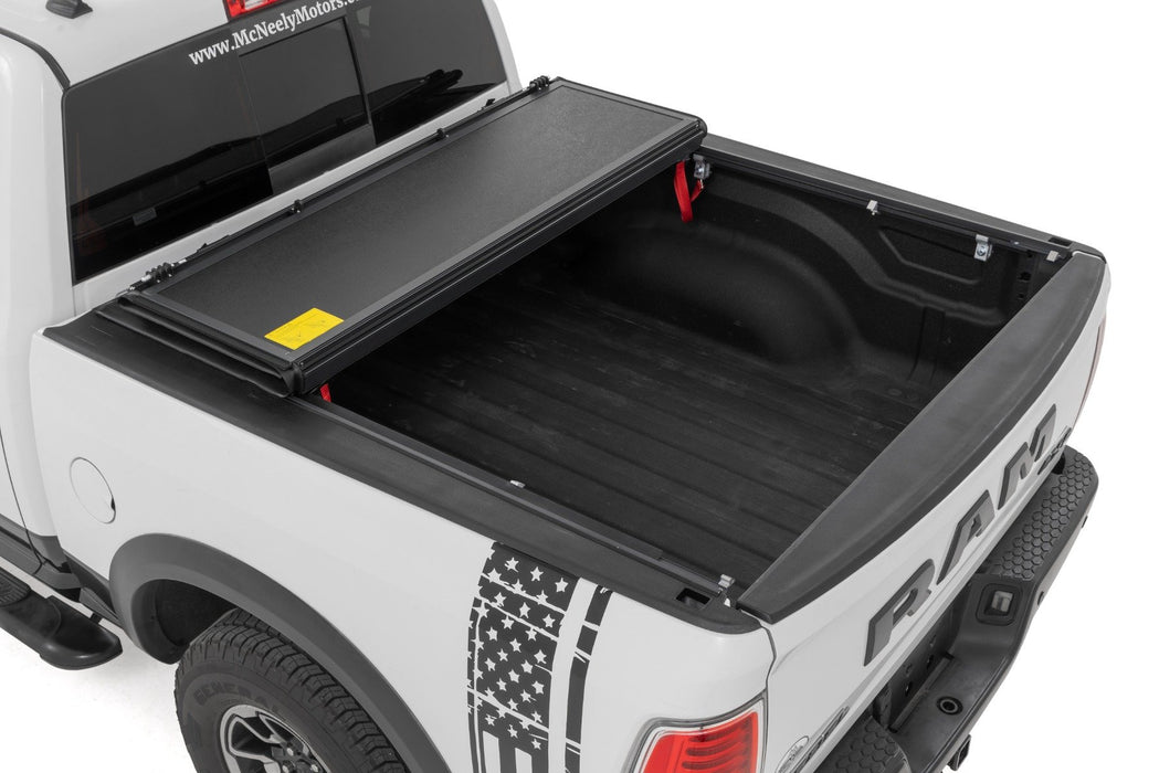 Rough Country Hard Low Profile Bed Cover - 5'7" Bed - No Rambox | Ram 1500 2WD/4WD (10-18 &amp; Classic)