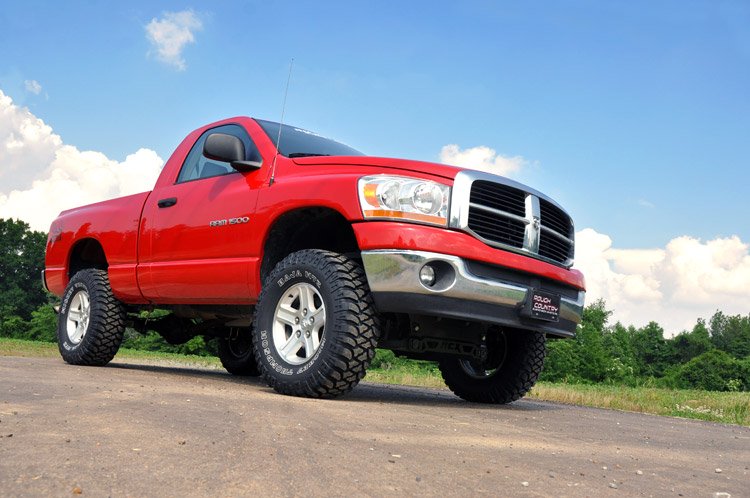 Rough Country 4 Inch Lift Kit | Dodge 1500 4WD (2006-2008)