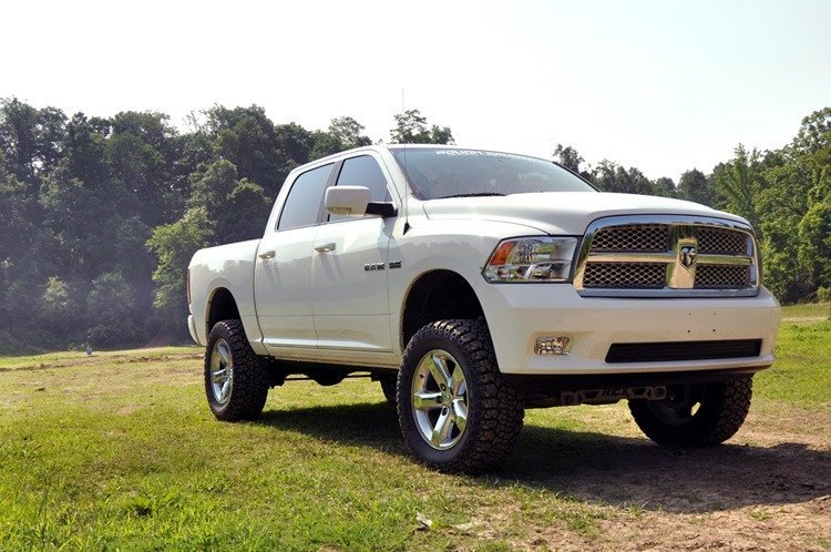 Rough Country 4 Inch Lift Kit - N3 Struts | Ram 1500 4WD (2012-2018 &amp; Classic)