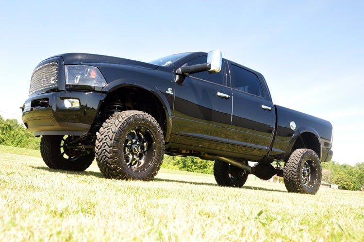 Rough Country 5 Inch Lift Kit - V2 | Ram 2500 Mega Cab (11-13)/3500 (11-12) 4WD