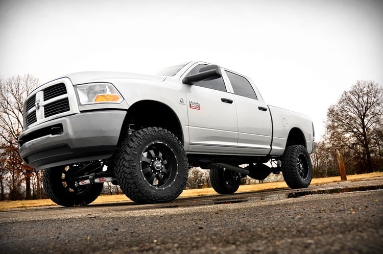 Rough Country 5 Inch Lift Kit - V2 | Ram 2500 Mega Cab (11-13)/3500 (11-12) 4WD