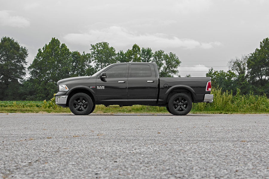 Rough Country 2.5 Inch Leveling Kit | Ram 1500 4WD (2012-2018 &amp; Classic)