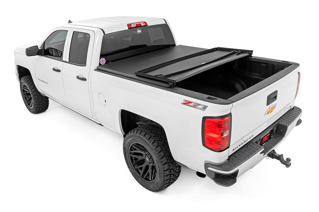 Rough Country Soft Tri-Fold Bed Cover - 6'7" Bed | Chevy/GMC 1500/2500HD/3500HD (14-19 &amp; Classic)