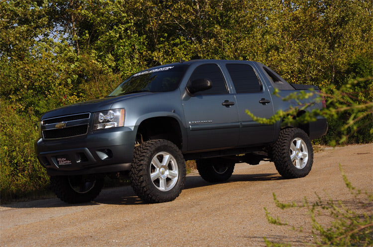 Rough Country 7.5 Inch Lift Kit - N3 Struts | Chevy Avalanche 2WD/4WD (2007-2013)