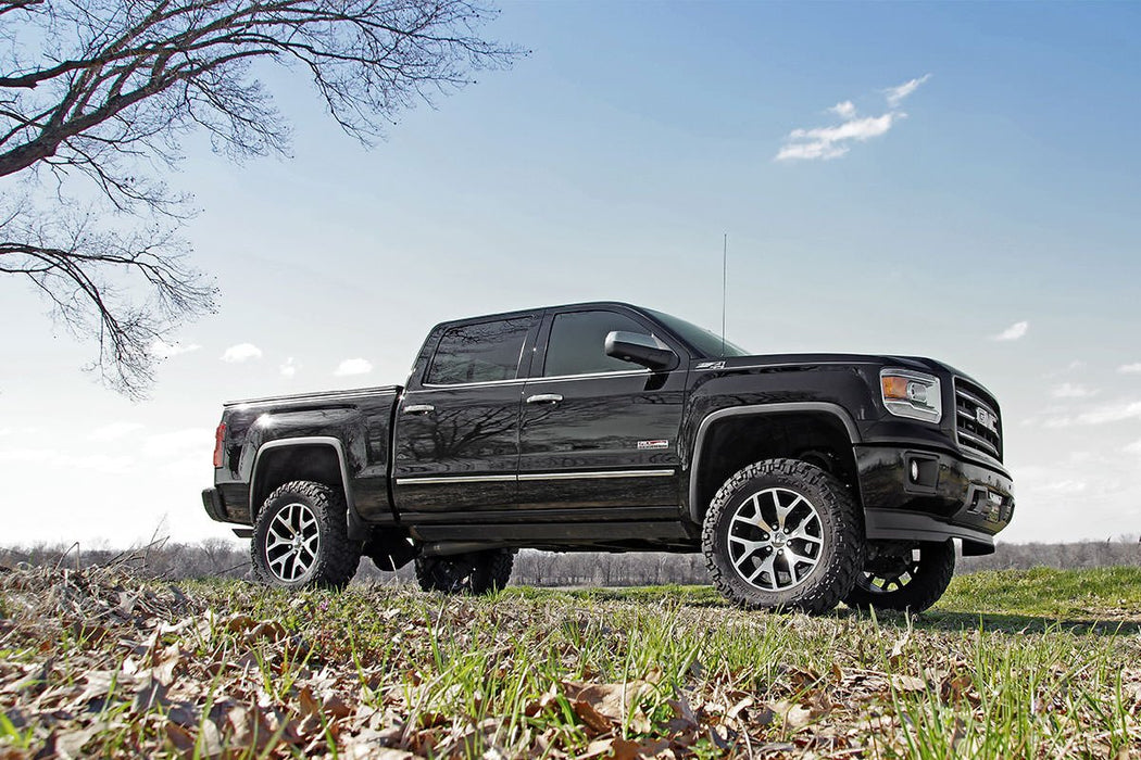 Rough Country 6 Inch Lift Kit - Alu/Stamp Steel - M1 Struts/M1 | Chevy/GMC 1500 (14-18 &amp; Classic)
