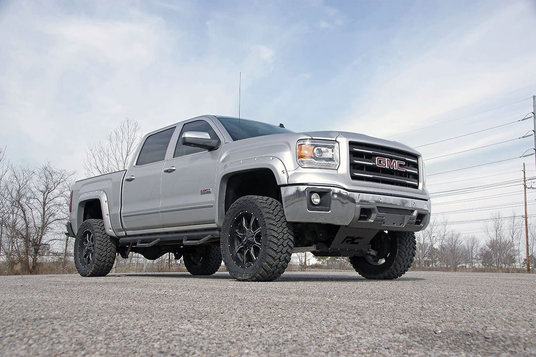 Rough Country 5 Inch Lift Kit - Cast Steel - N3 Struts | Chevy/GMC 1500 (14-18 &amp; Classic)