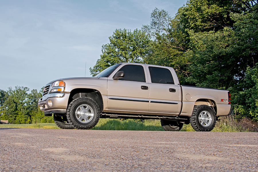 Rough Country 1.5-2 Inch Lift Kit, N3 Shocks, Chevy/GMC 1500 (1999-2006 & Classic), view 3