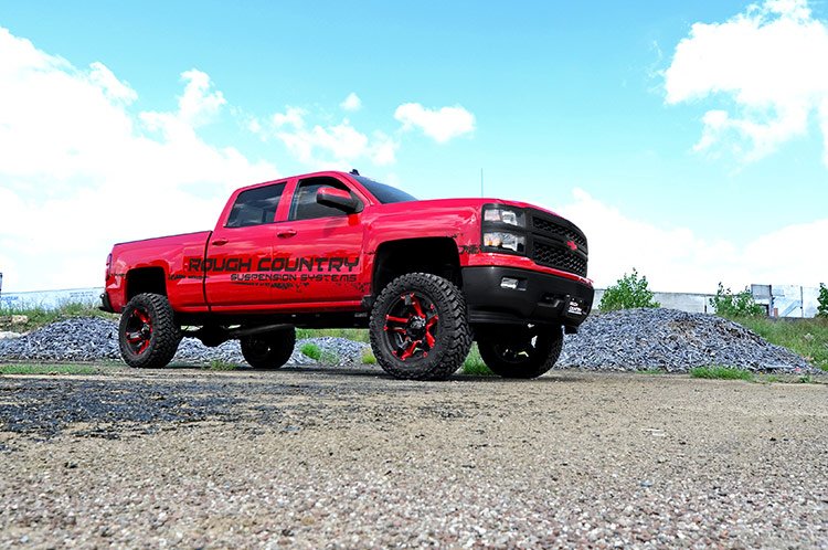Rough Country 7 Inch Lift Kit - Bracket - N3 Struts | Chevy/GMC 1500 (14-16)