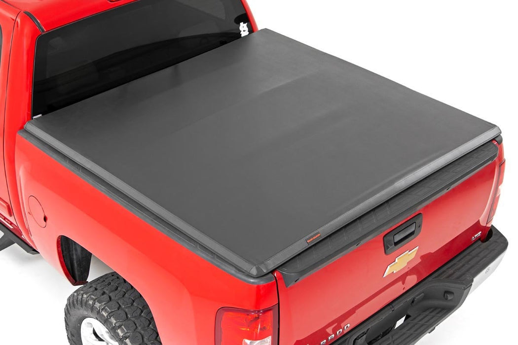 Rough Country Soft Tri-Fold Bed Cover - 5'9" Bed | Chevy/GMC 1500 (07-13)