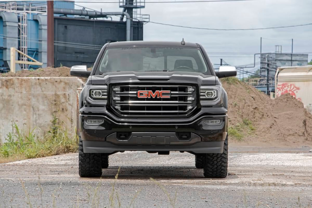 Rough Country 3.5 Inch Lift Kit - UCA - M1 Struts | Chevy/GMC 1500 (07-13)