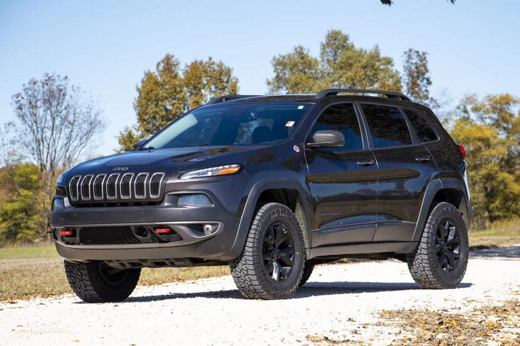 Rough Country 2 Inch Leveling Lift Kit | Jeep Cherokee KL 2WD/4WD (2014-2023)
