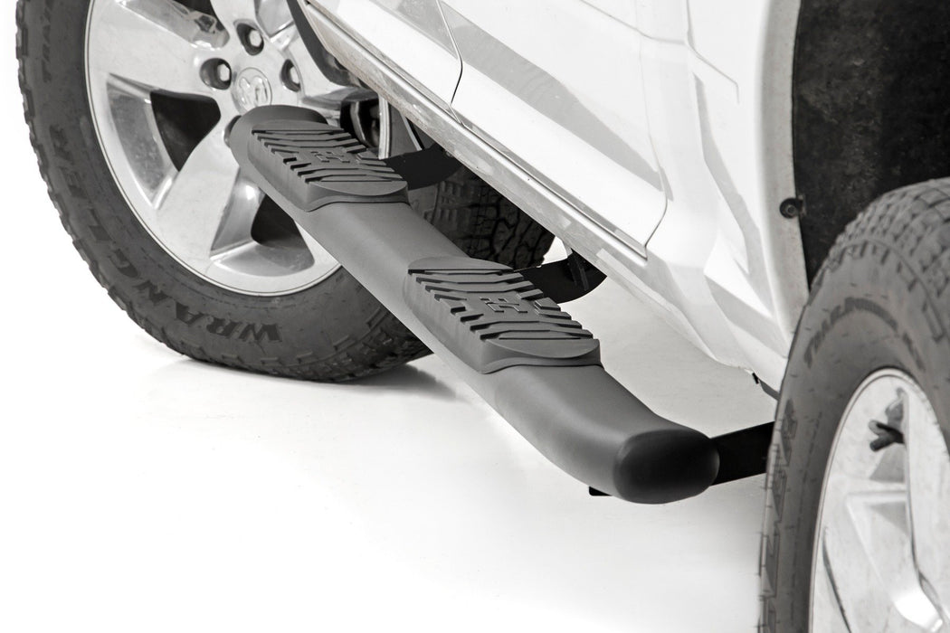 Rough Country Oval Nerf Step - Crew Cab - Black | Ram 1500/2500/3500 2WD/4WD (2010-2025 &amp; Classic)