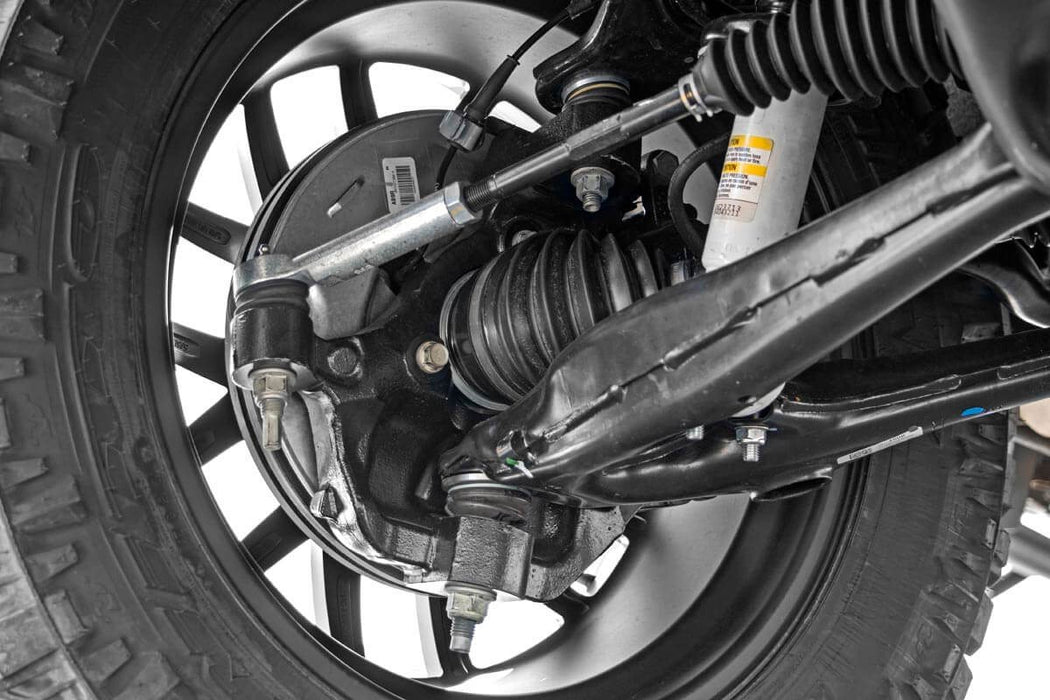 Rough Country 3.5 Inch Lift Kit - Cast Steel LCA - Vertex/V2 | Chevy/GMC 1500 (07-13)