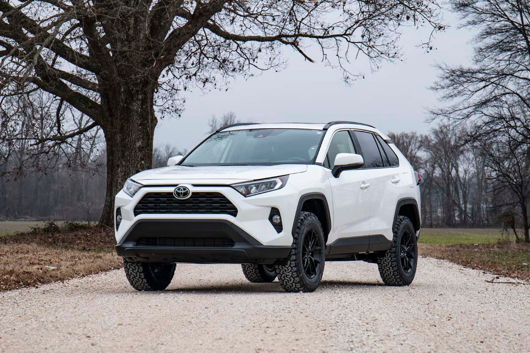 Rough Country 2.5 Inch Lift Kit - N3 Struts | Toyota RAV4 2WD/4WD (2019-2025)