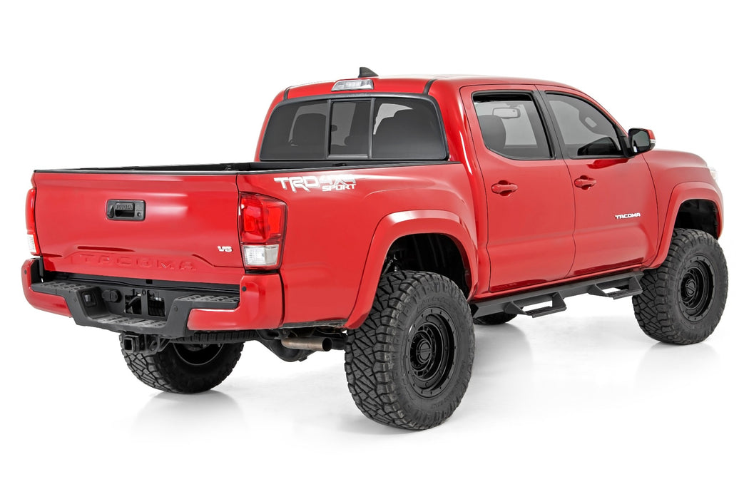 Rough Country 3.5 Inch Lift Kit - UCA - M1 Struts | Toyota Tacoma 2WD/4WD (2005-2023)