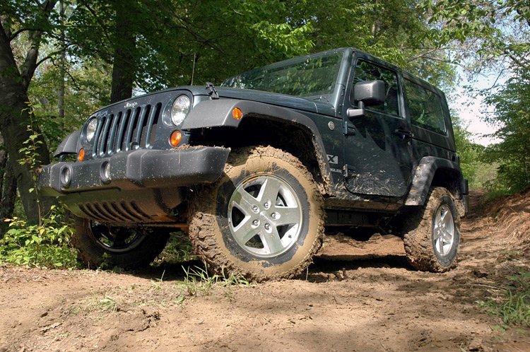 Rough Country 1.75 Inch Lift Kit | Jeep Wrangler JK/Wrangler Unlimited (2007-2018) | P/N 651