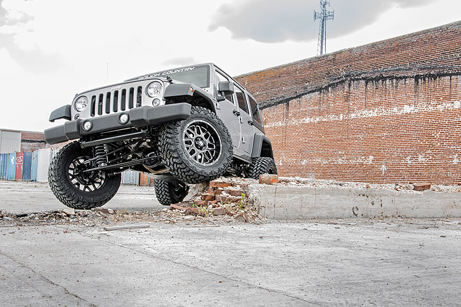 Rough Country 4 Inch Lift Kit, M1R, Jeep Wrangler Unlimited 2WD/4WD (2007-2018), view 4