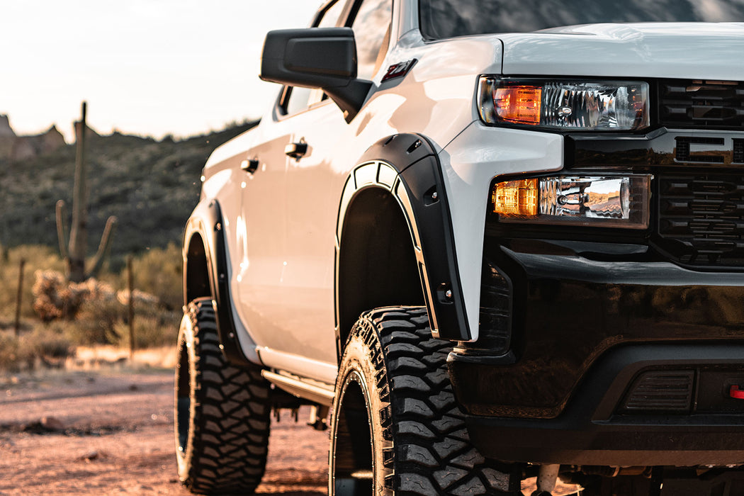Rough Country Fender Flares - Defender - GNO Slate Gray | Chevy Silverado 1500 2WD/4WD (2019-2025 &amp; Classic)