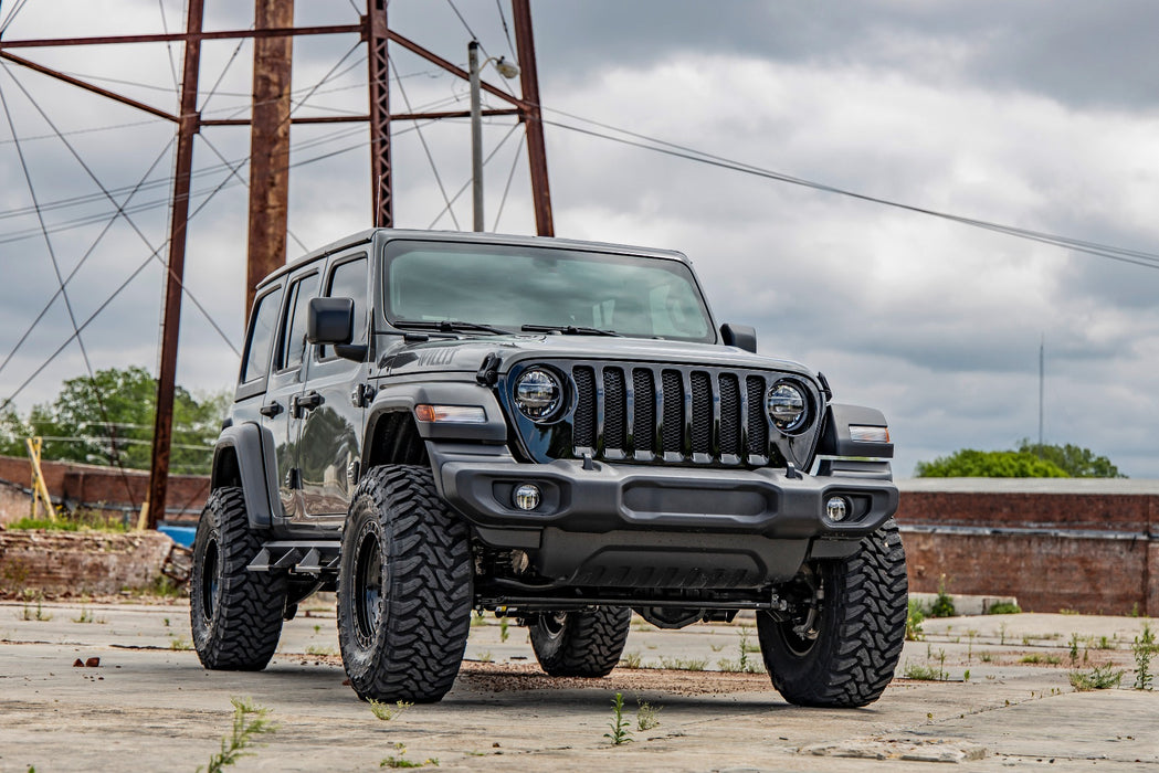Rough Country 3.5 Inch Lift Kit - C/A Drop - 4-Door - EcoDiesel | Jeep Wrangler Unlimited JL 4WD (20-23)
