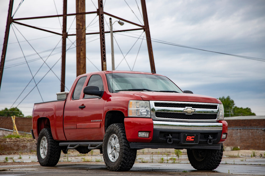 Rough Country 5 Inch Lift Kit | Chevy Silverado &amp; GMC Sierra 1500 2WD (2007-2013)