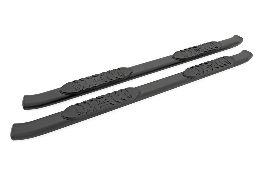Rough Country Oval Nerf Step - Crew Cab - Black | Ford F-250/F-350 Super Duty (99-16)