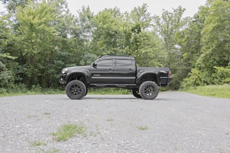 Rough Country 6 Inch Lift Kit - N3 Struts | Toyota Tacoma 2WD/4WD (2005-2015)