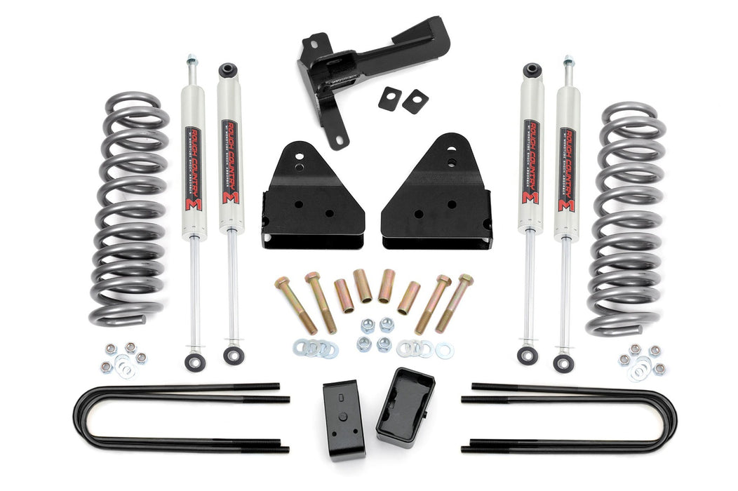 Rough Country 3 Inch Lift Kit - FR Springs - M1 | Ford F-250/F-350 Super Duty 4WD (05-07)