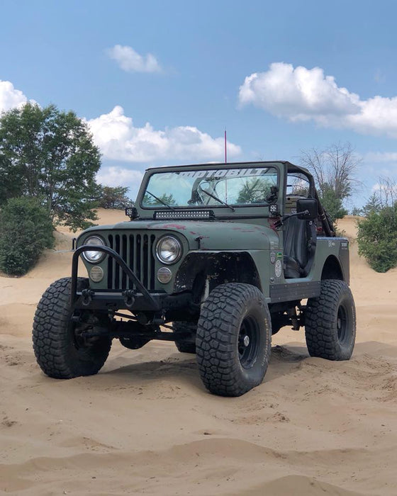 Stubby Front Bumper w/ Stinger for Jeep CJ - Motobilt