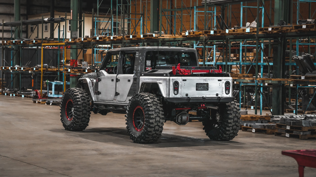 Aluminum Bobbed Jeep Gladiator Bed from Motobilt